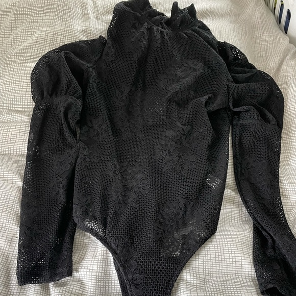 Rehab lab ruffle high neck lace bodysuit blogger favourite ❤️👀 FINAL PRICE - Picture 2 of 4
